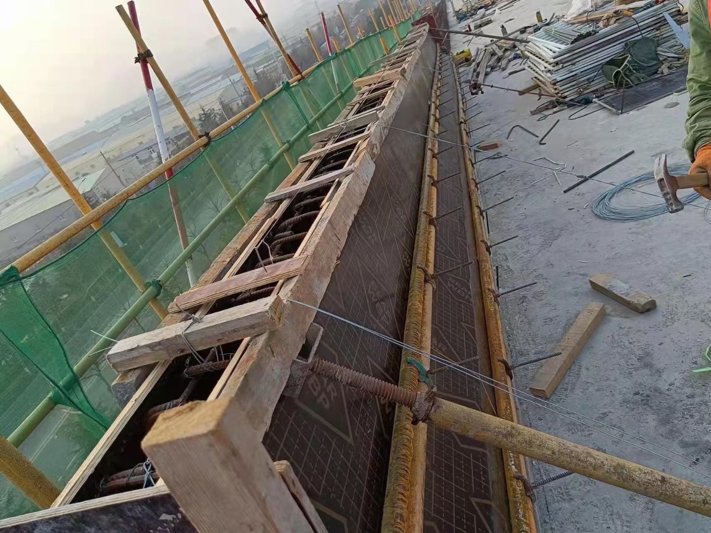呼和浩特市定型木模板建筑圆模板 - 价格